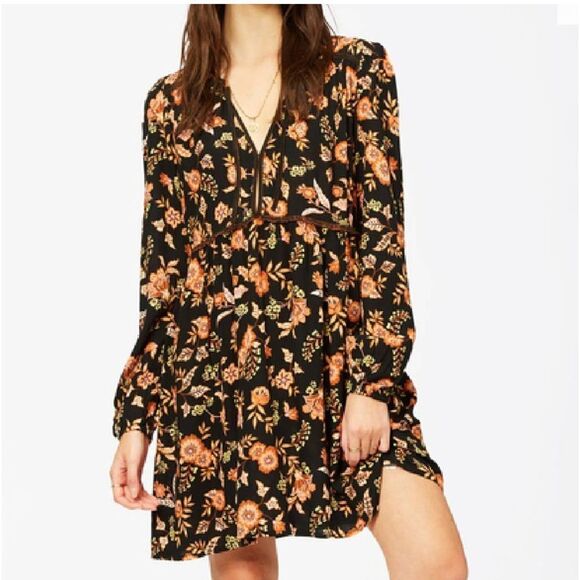 Billabong Hearts Desire Shift Dress - Picture 9 of 10